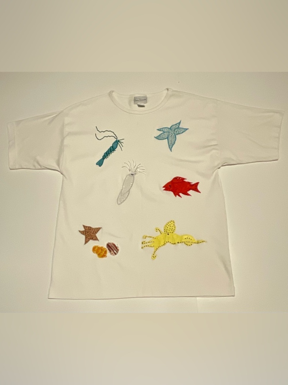 Donna Emanuelle White Embroidered Beaded Sea Life Short Sleeve Jersey T-shirt L.